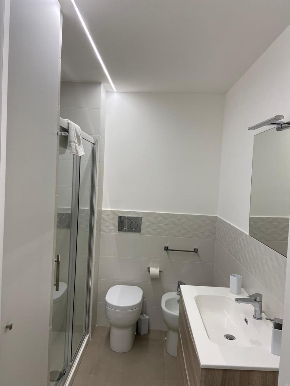Shower, Bathroom