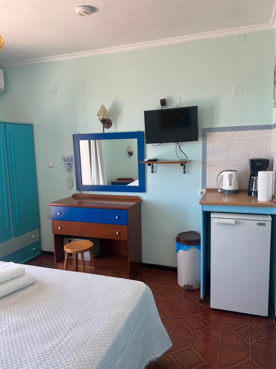Bed, TV and multimedia, Coffee/tea facilities, Photo of the whole room, Bedroom