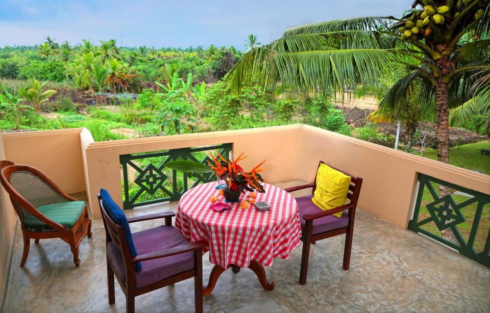 Balcony/Terrace, Seating area, Garden view