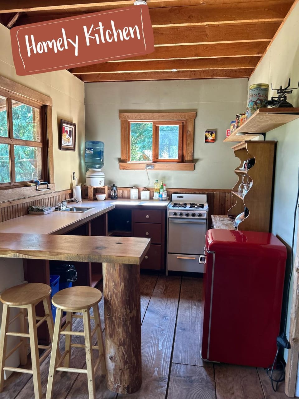 Kitchen or kitchenette