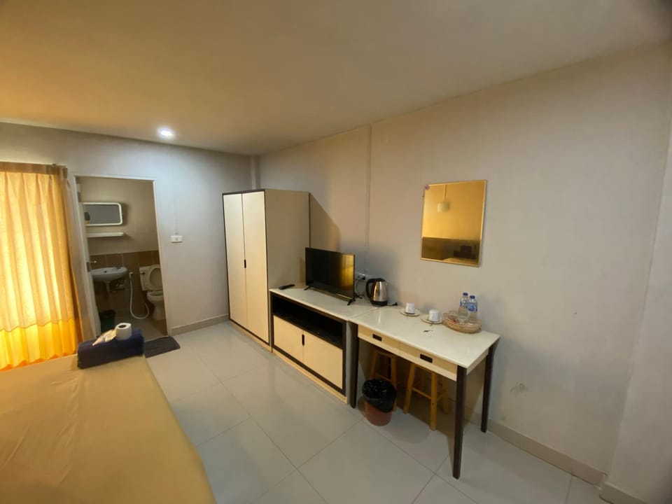 Ladapan Mansion Apartment in Bangkok