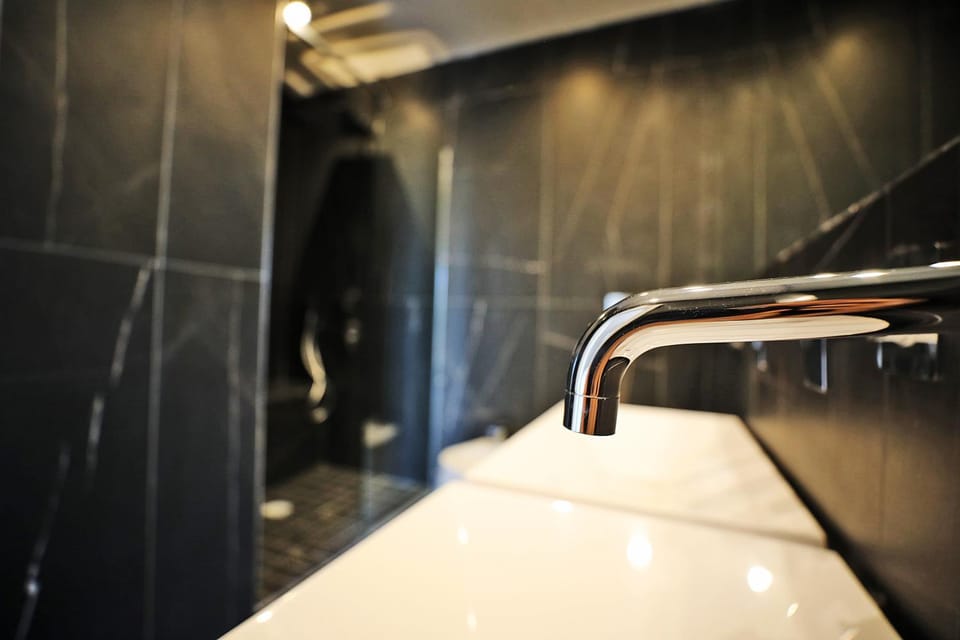 Bathroom, Decorative detail