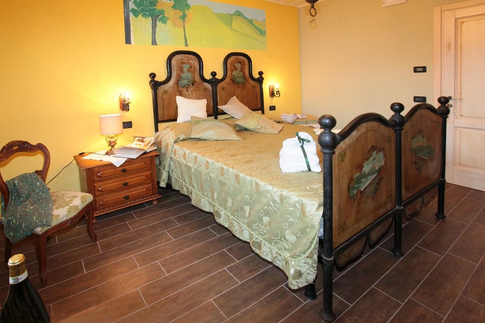 Tre colline in langa Farm Stay in Liguria