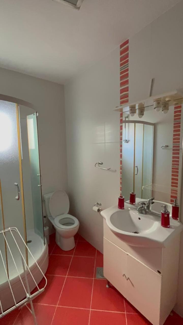 Toilet, Bathroom