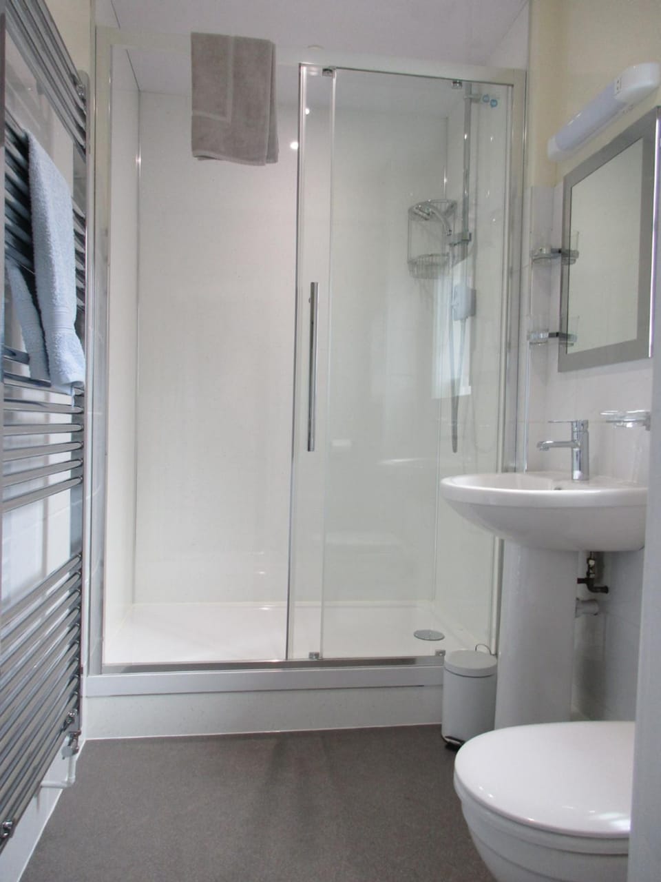 20 Nightingale Gardens, Coton Park, Rugby CV23 0WT Apartment in Rugby