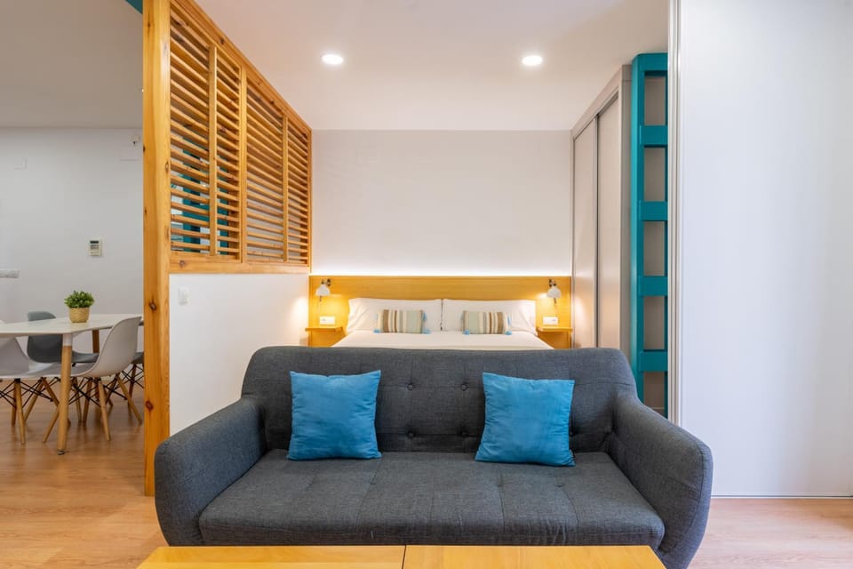 Locksmith Apartment - Park Option Apartment in Seville