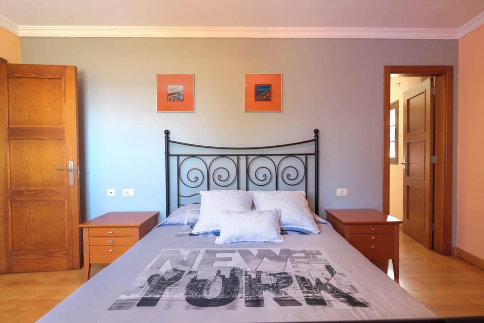 Living room, Bedroom