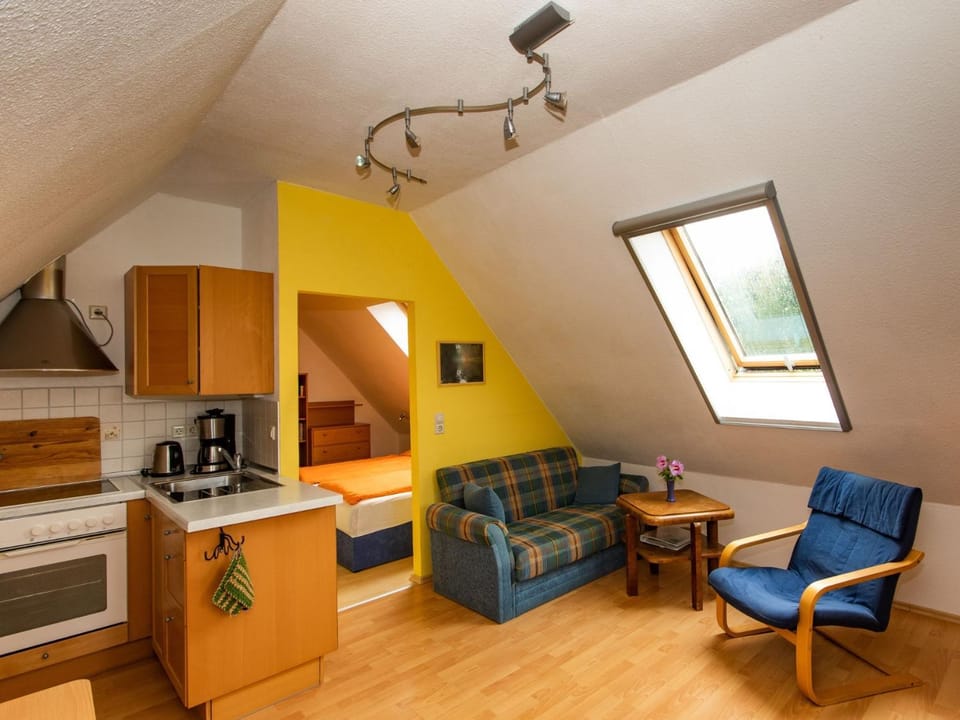 Kitchen or kitchenette, Living room