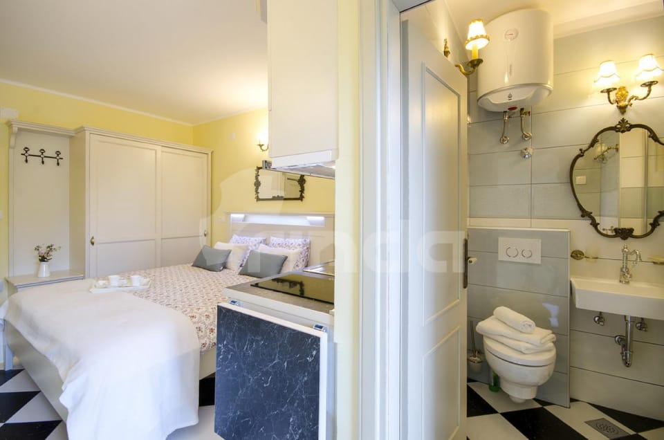 Studio Centener Rustico Blue Apartment in Rovinj