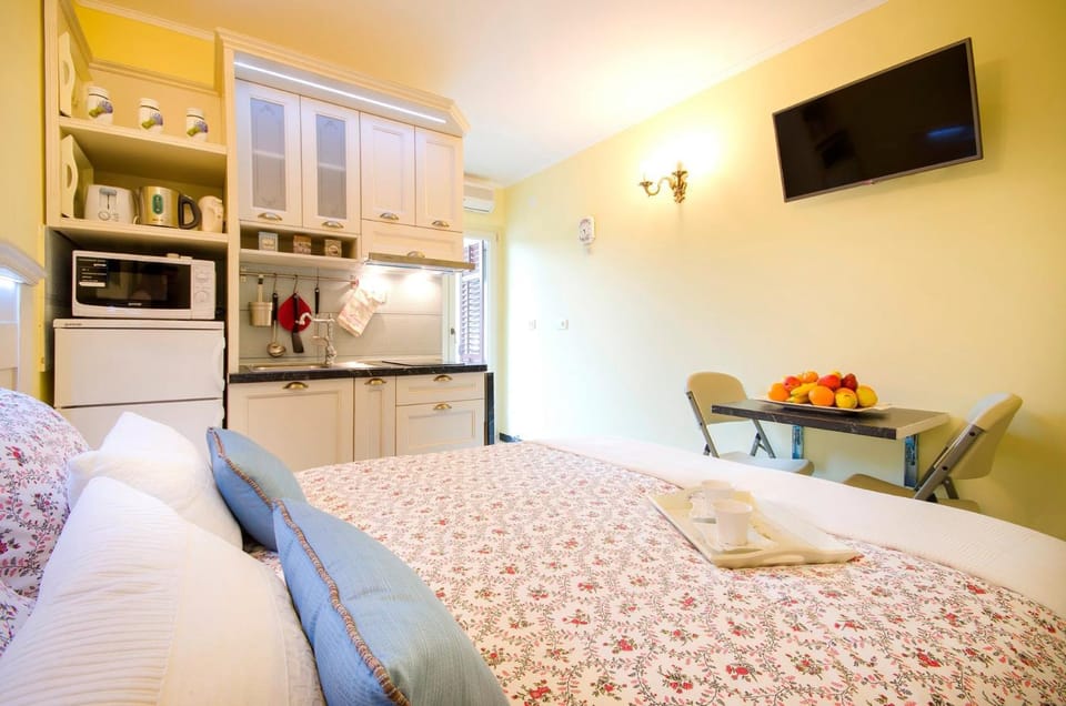 Studio Centener Rustico Blue Apartment in Rovinj
