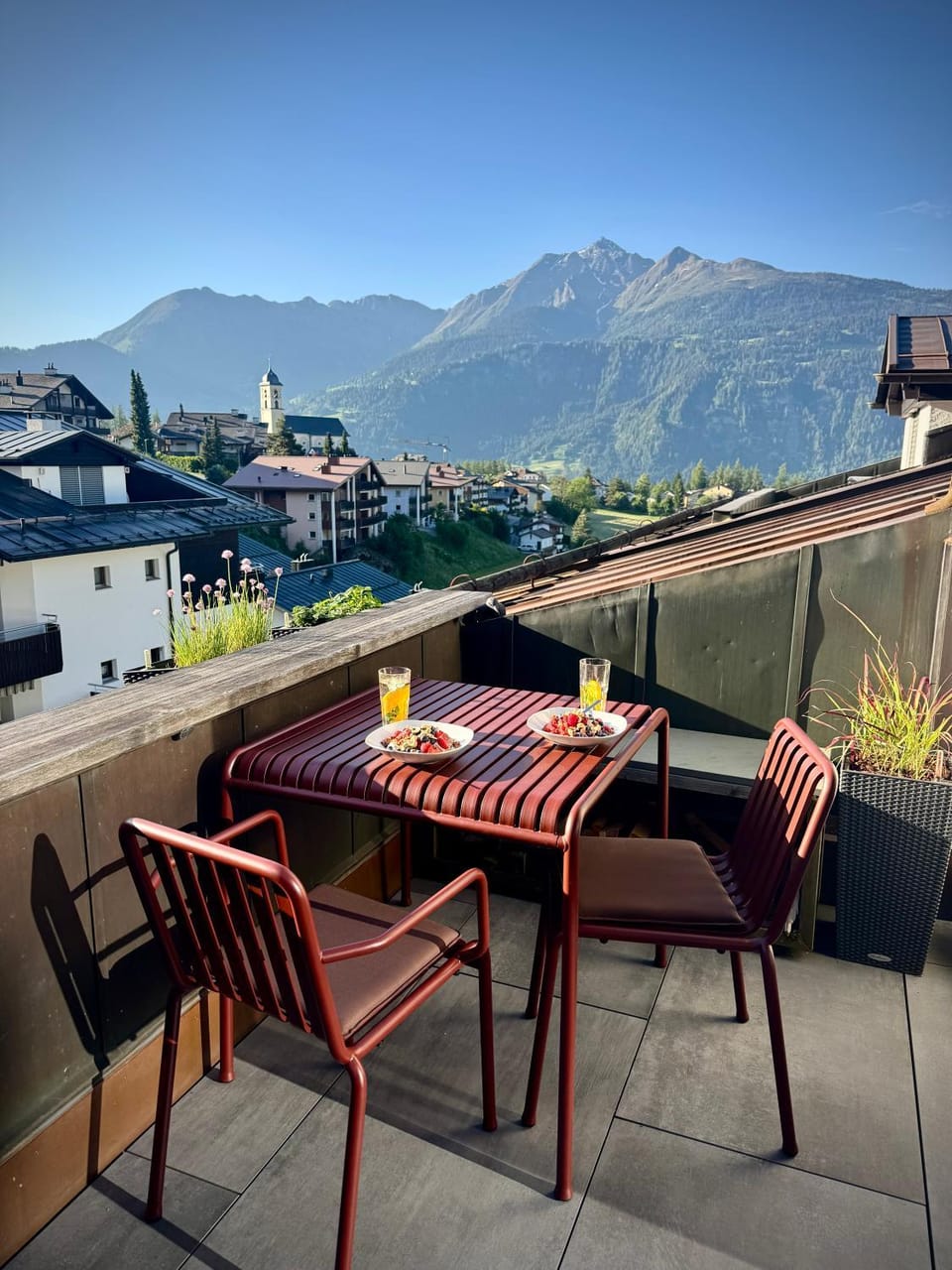 Balcony/Terrace, Mountain view, Breakfast