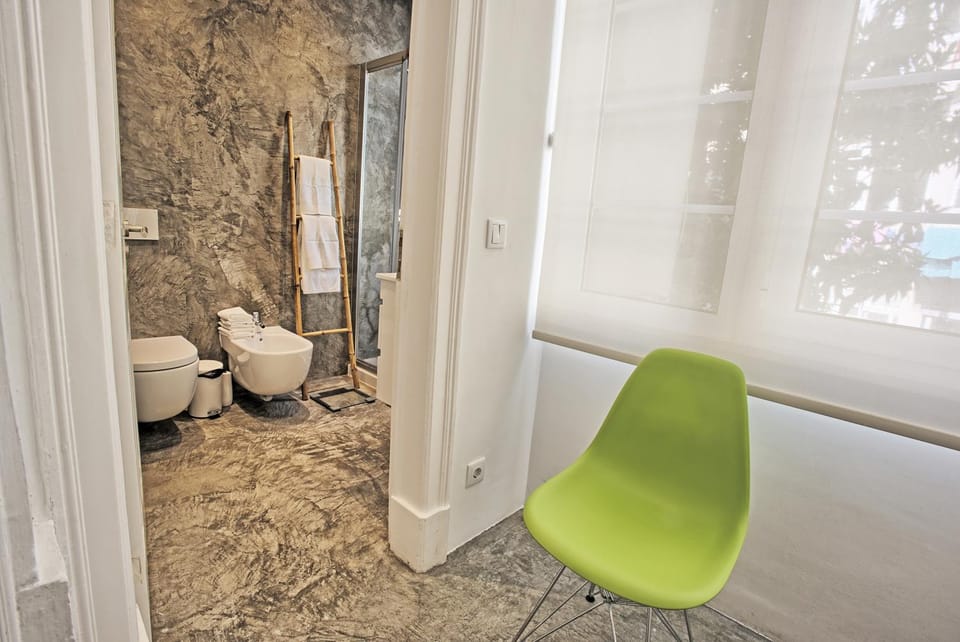 Property building, Bathroom