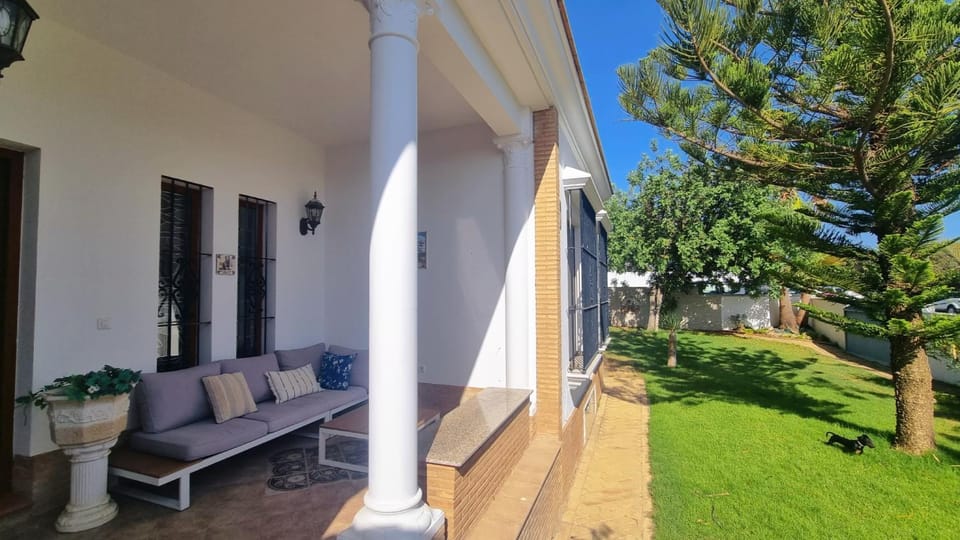 Seating area, Garden view