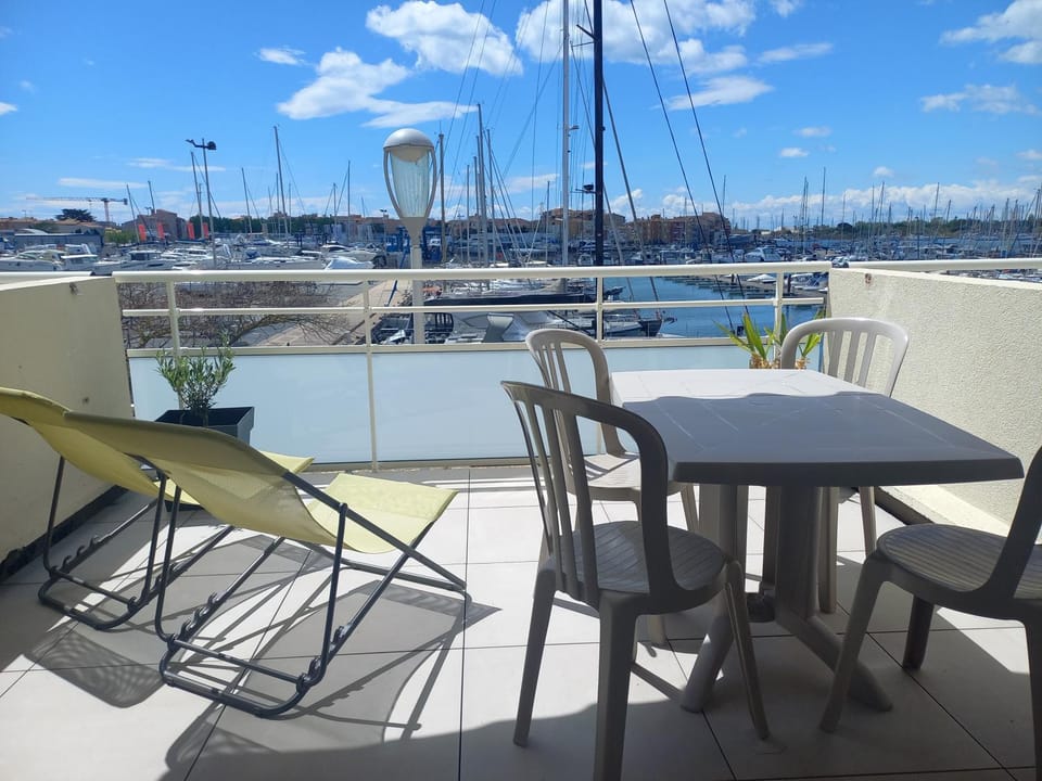 View (from property/room), Balcony/Terrace, Sea view