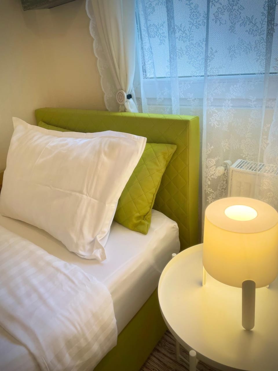 Perfect Place to Stay self check in-24h-NETFLIX-WIFI Apartment in Timiș County