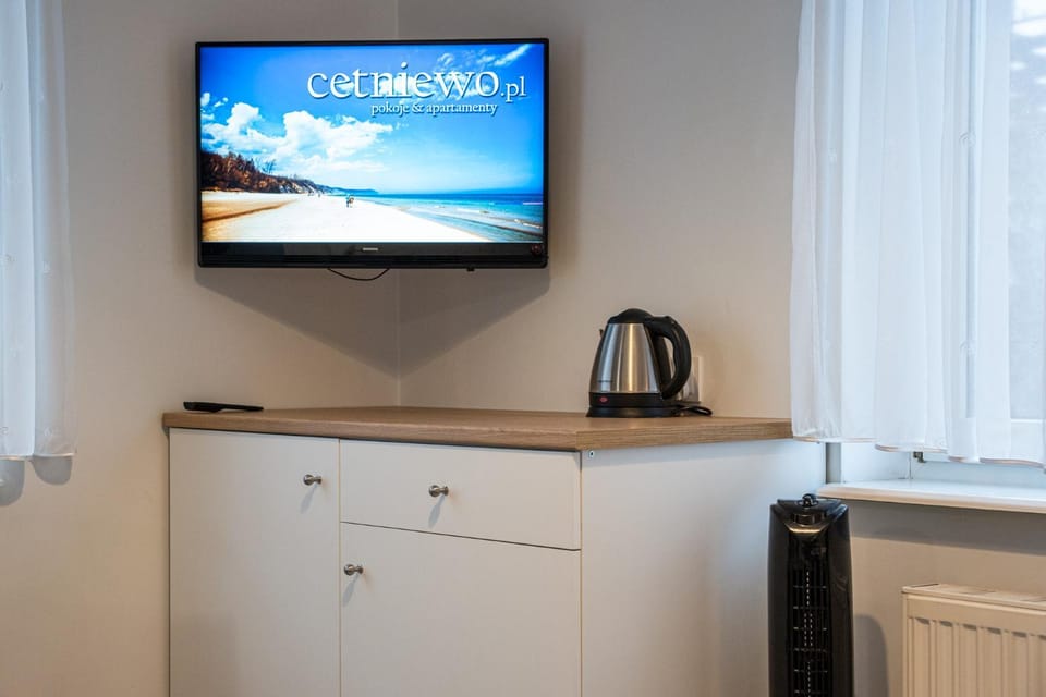 TV and multimedia, Coffee/tea facilities, Kitchen or kitchenette