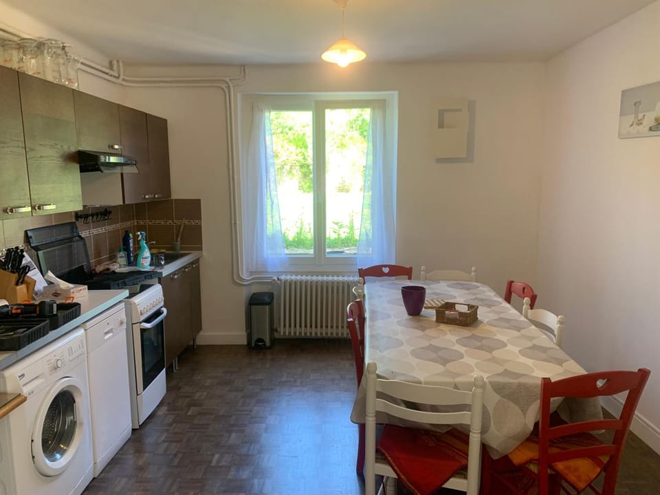 Dining area, dishwasher, minibar, pet friendly, stove, washing machine, dryer
