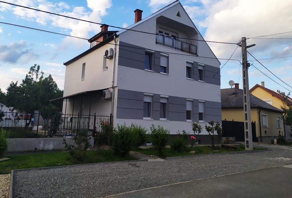 Property building, Day, Street view