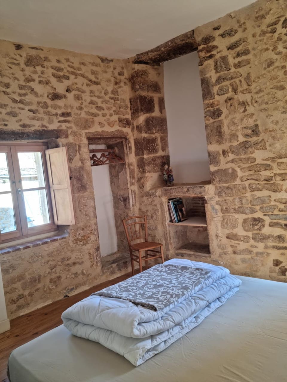 Maisonnette au Cœur de la cité Médiévale. House in Occitanie