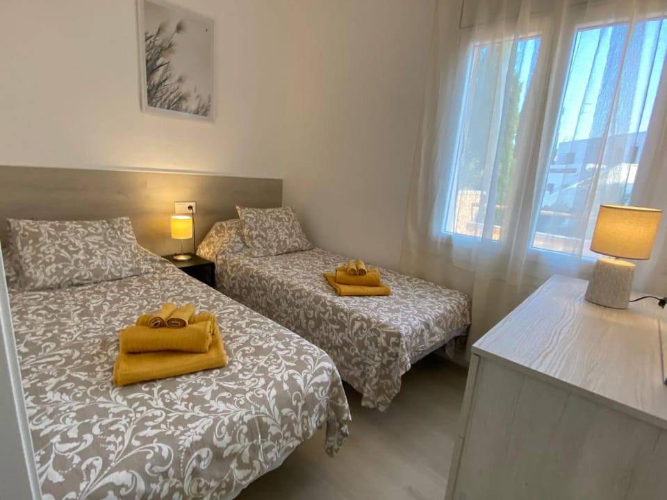 Spring, Summer, Photo of the whole room, Bedroom, Autumn, Sunset, children