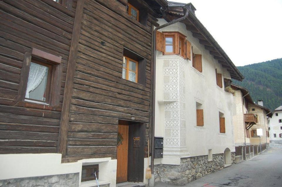Chasa Städler - Ferienwohnung mit 113m2 für max. 5 Personen Apartment in Canton of Grisons