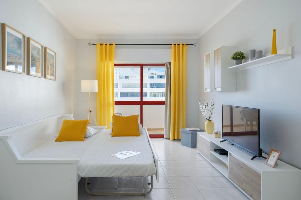 Centralgarve - 1 Bedroom Apartment Near the Beach in Quarteira - Anglo Atlântico Apartment in Quarteira