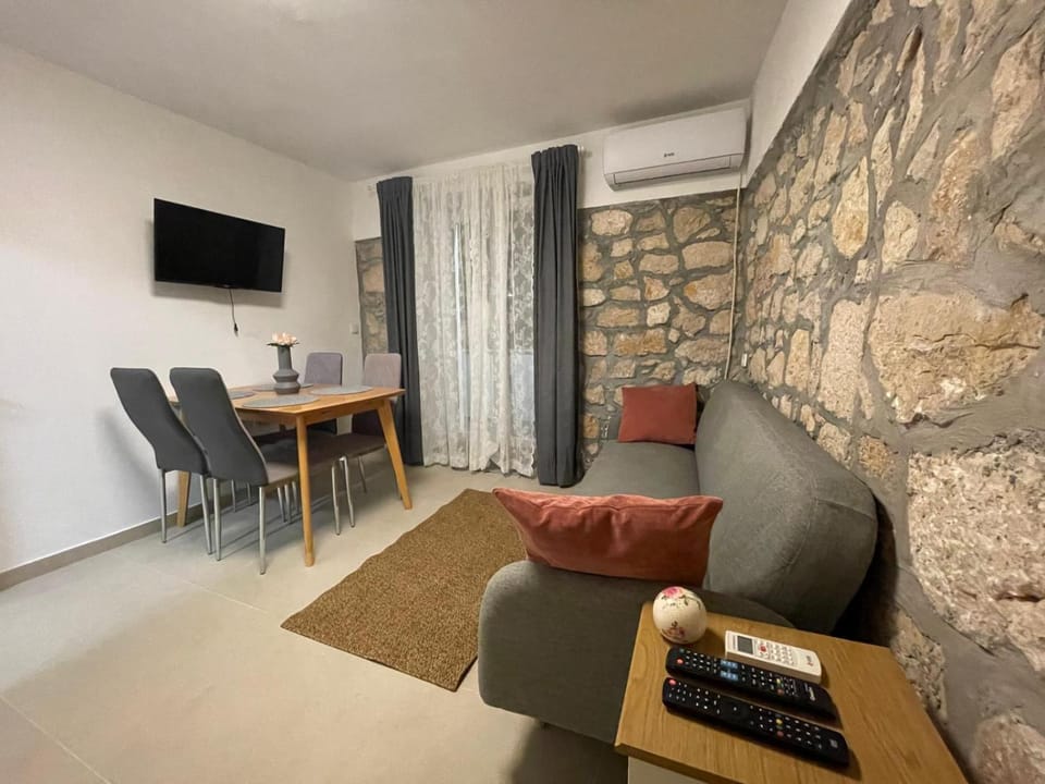 Apartment Vinjerac II Apartment in Zadar County