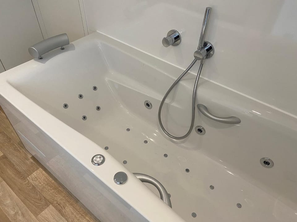 Bathroom, Living room