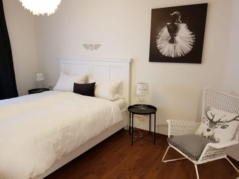 Living room, Bedroom