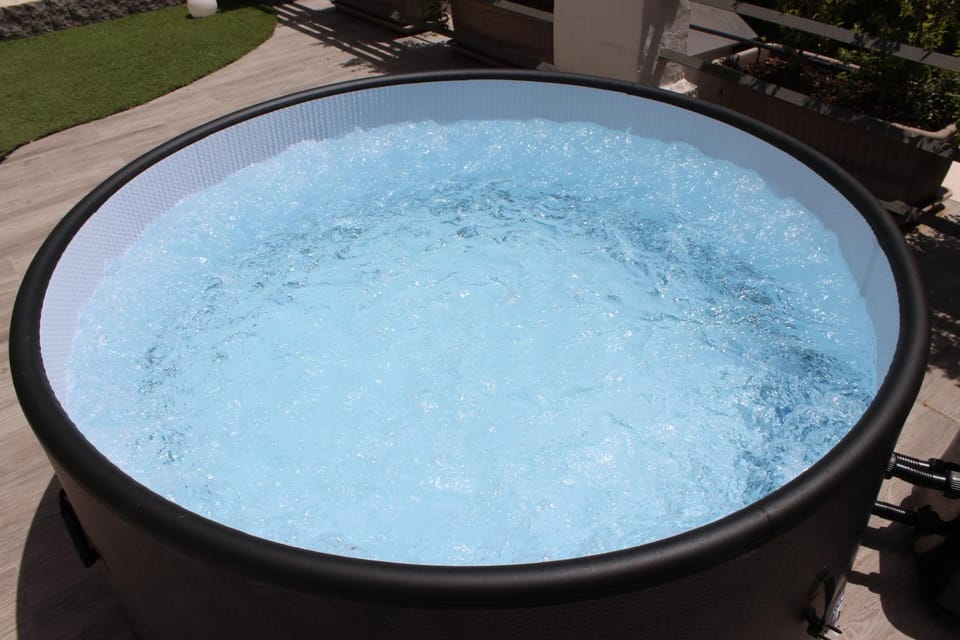 Hot Tub, Swimming pool, Open Air Bath