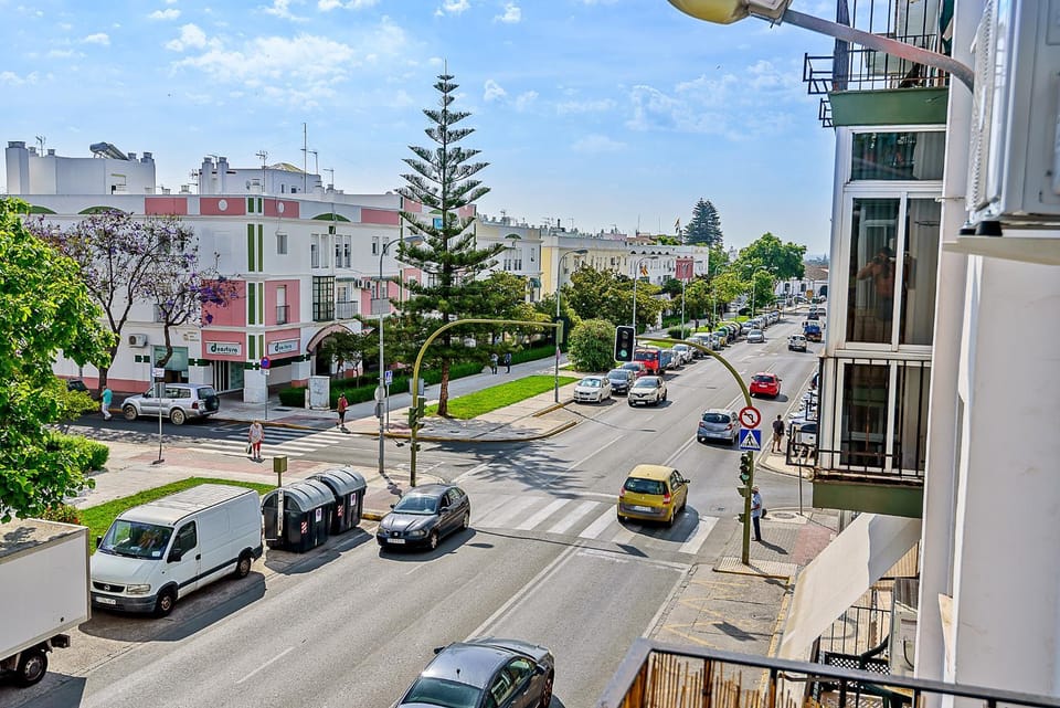 Balcony/Terrace, City view, Street view