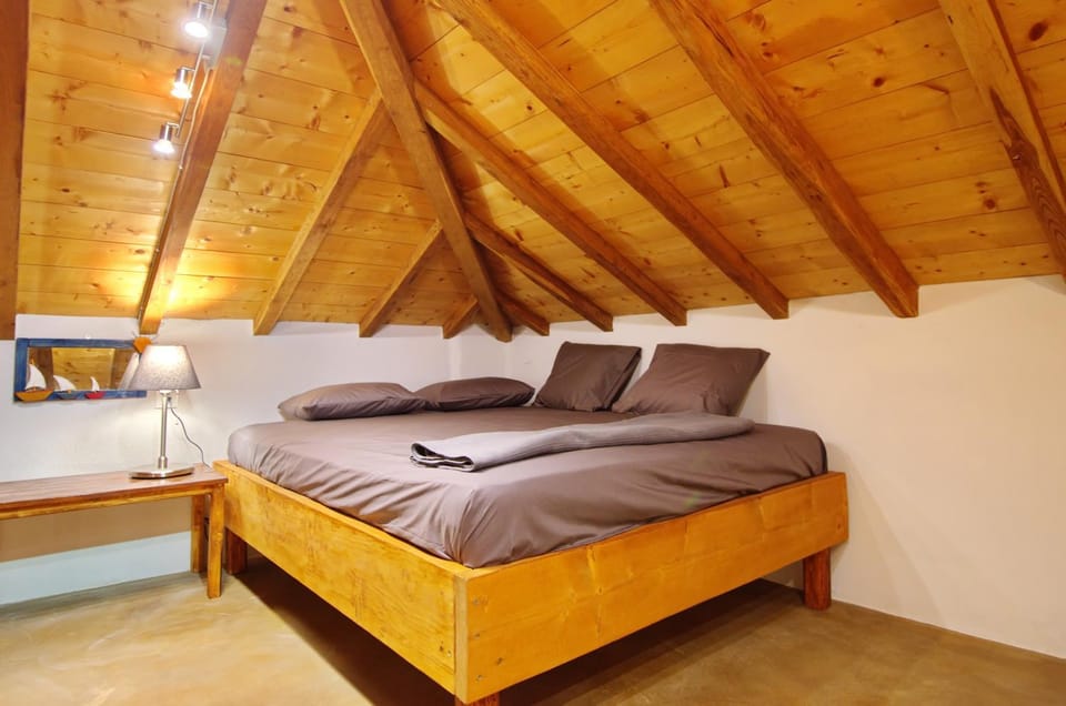 Angel Sunset suite House in Sporades, Greece