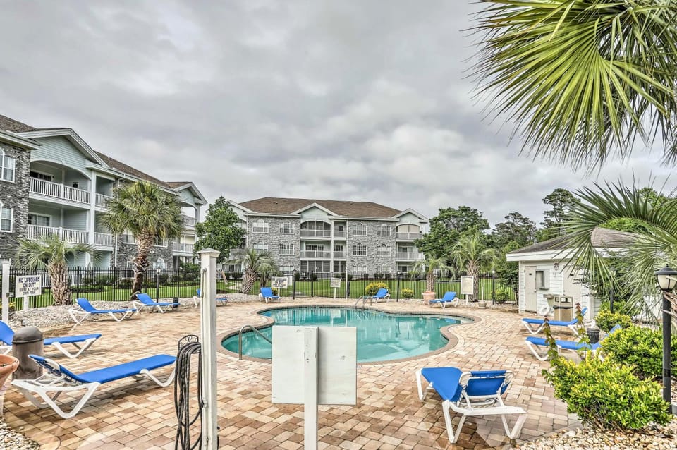 2 Mi to Beach: Myrtlewood Condo w/ Resort Perks! House in Carolina Forest