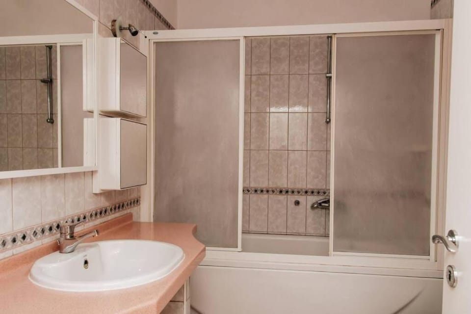 Cosy apartment in a quiet neighborhood Apartment in Zadar