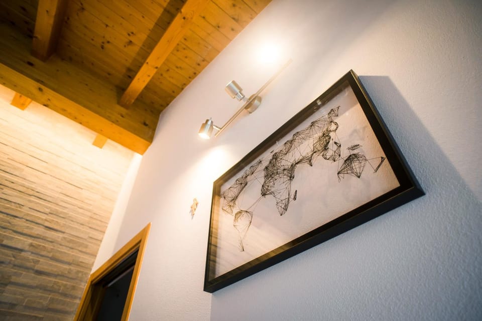 Living room, Decorative detail