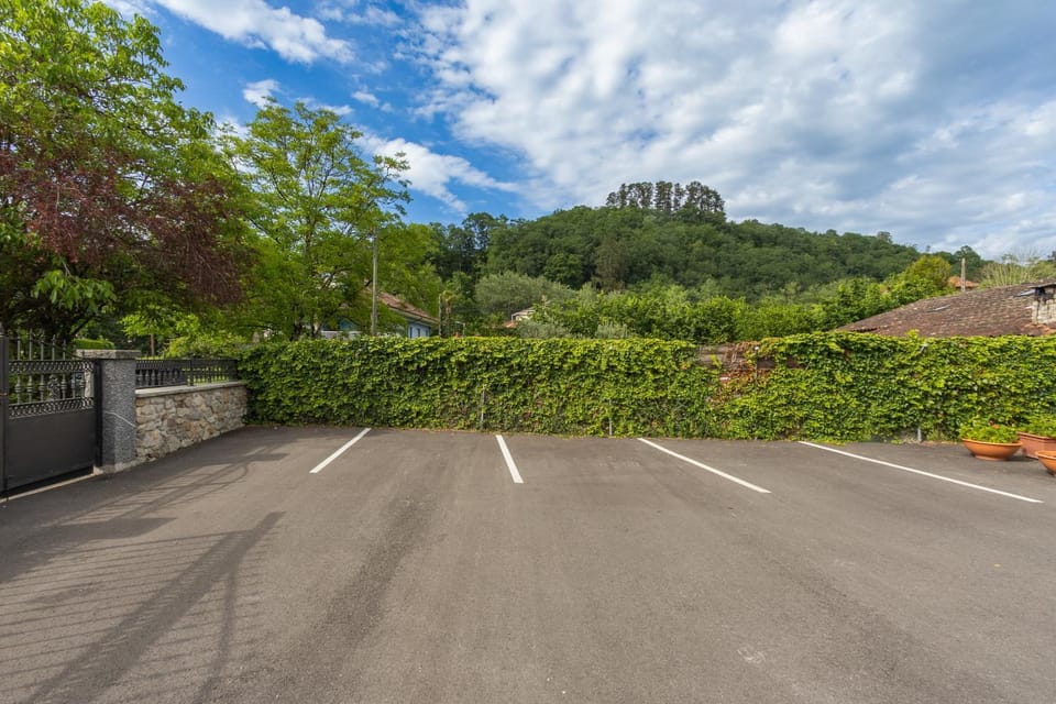 Apartamentos La Huerta de la Torre Apartment in Asturias
