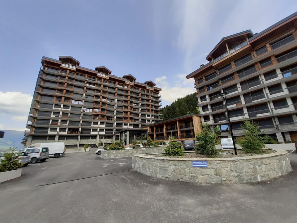 Appartement rénové 3 chambres skis aux pieds à Courchevel avec WiFi - FR-1-514-61 Apartment in Saint-Bon-Tarentaise