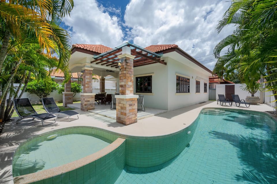 Property building, Swimming pool