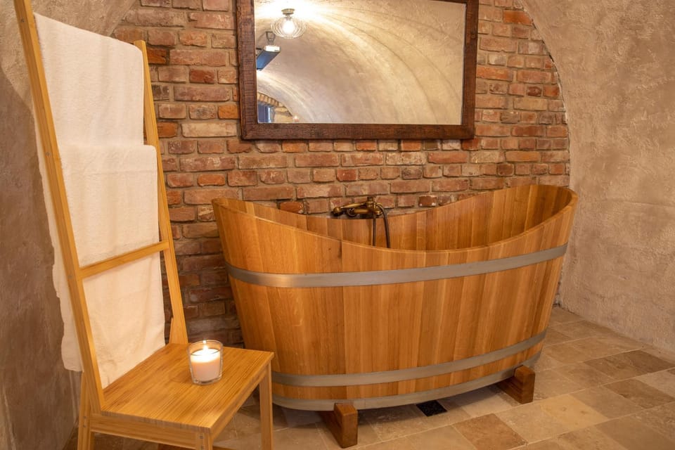 Bathroom, Bath