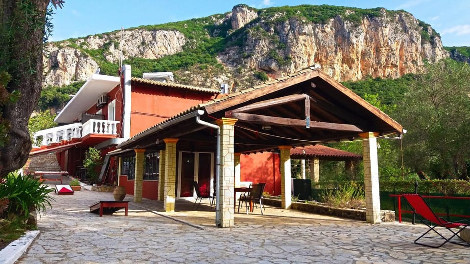 Facade/entrance, Mountain view