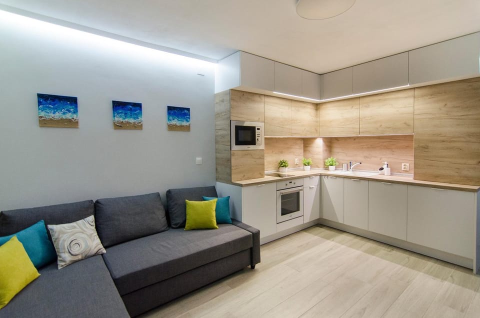 Kitchen or kitchenette, Living room, Seating area