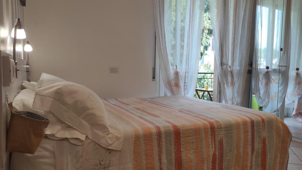 Bed, Balcony/Terrace