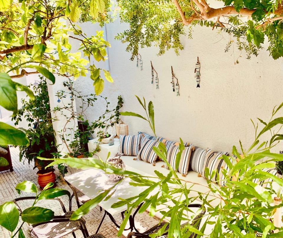 Costas Rooms Hotel in Argolis, Greece