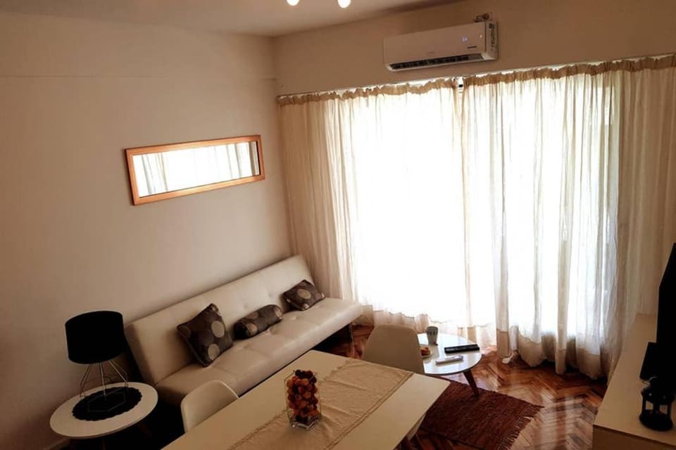 TV and multimedia, Living room, Seating area, internet, air conditioner