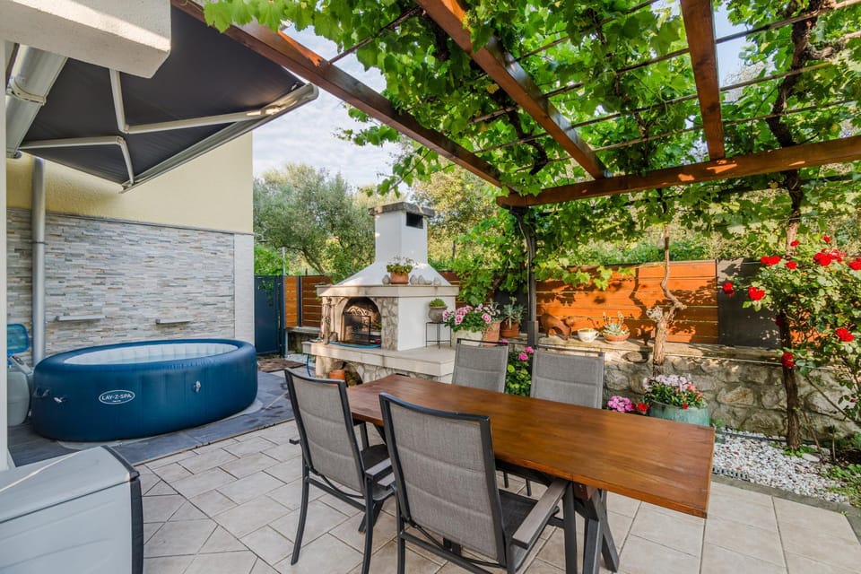 Patio, Garden, Balcony/Terrace, Balcony/Terrace, Dining area, Garden view