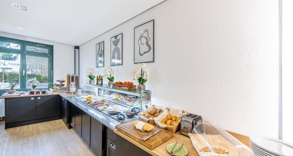 Buffet breakfast