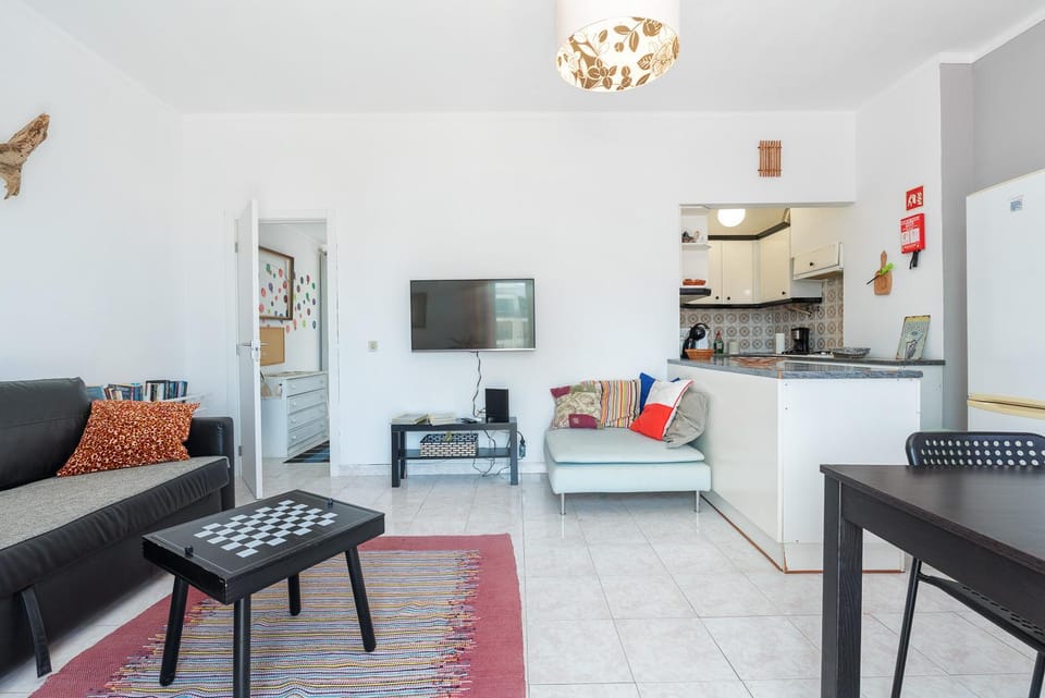 Marine Freestyler Glorious Terrace Apartment in Faro