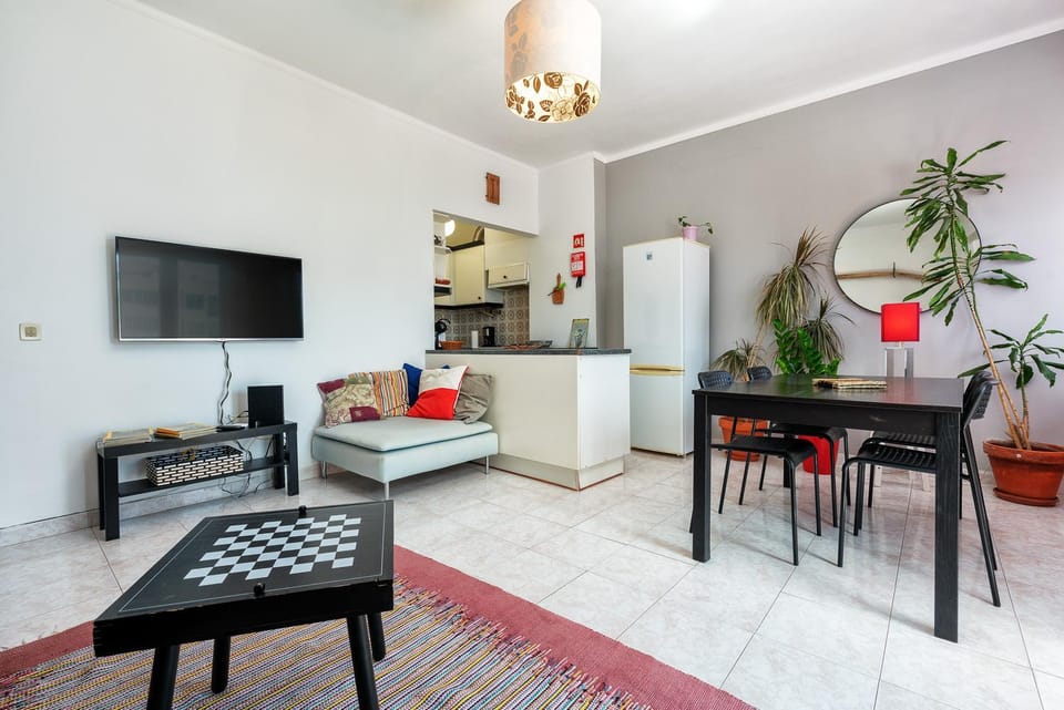 Marine Freestyler Glorious Terrace Apartment in Faro