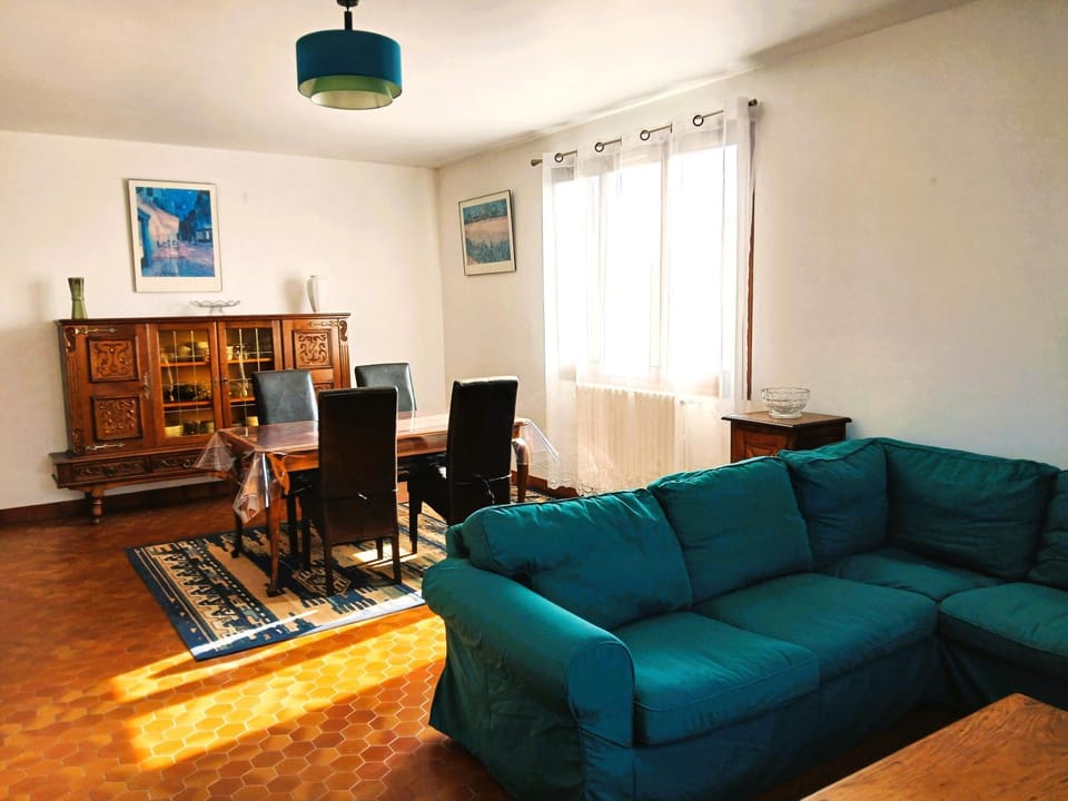 Spacieux appartement proche centre et piscine Apartment in Occitanie