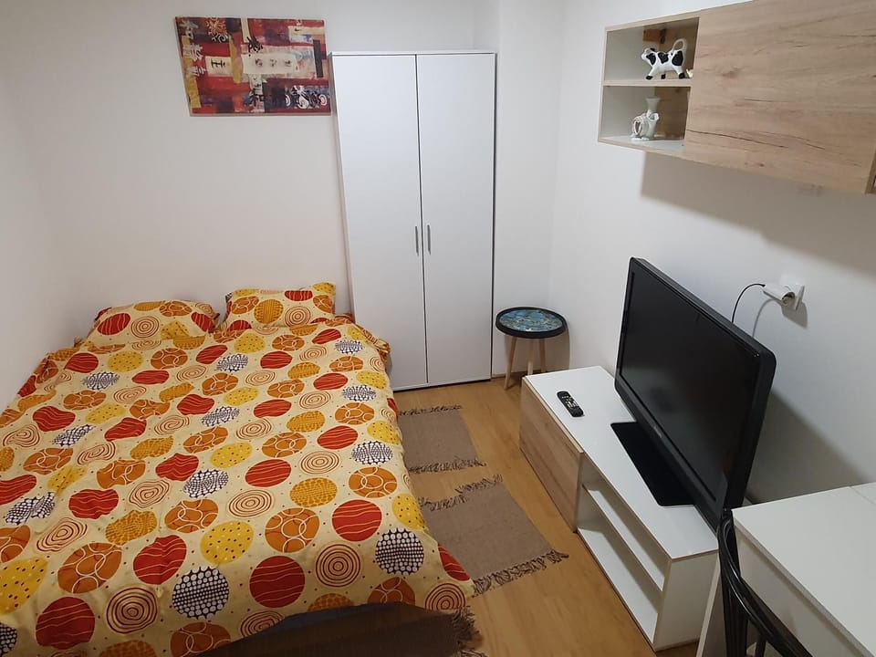 Garsonjera u centru Prnjavor Vacation rental in Federation of Bosnia and Herzegovina